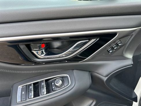 Used 2021 Subaru Outback Limited w/ Popular Package #2 image 12