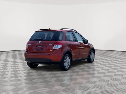 Used 2013 Suzuki SX4 Premium image 8
