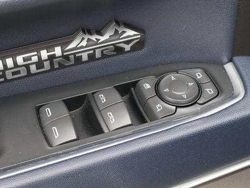 Used 2023 Chevrolet Silverado 1500 High Country w/ High Country Premium Package AWD/4WD image 22