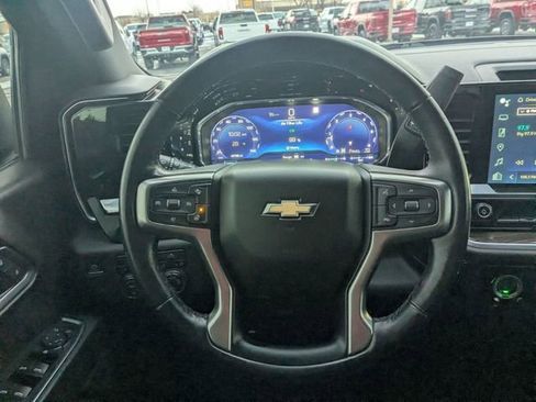 Used 2022 Chevrolet Silverado 1500 LT image 19
