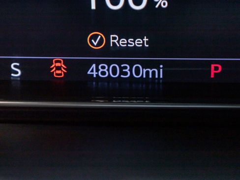 Used 2023 GMC Sierra 3500 Denali w/ Denali Ultimate Package image 23