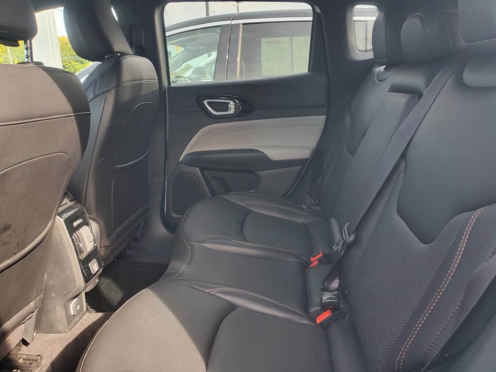 Used 2023 Jeep Compass Limited AWD/4WD image 25