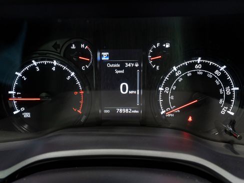 Used 2020 Toyota 4Runner SR5 Premium w/ Moonroof Package image 24