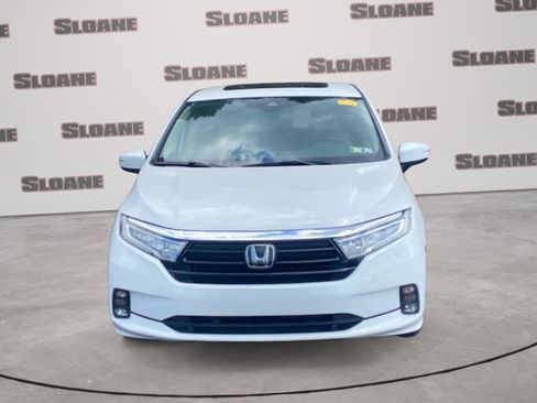 Used 2024 Honda Odyssey EX-L image 3