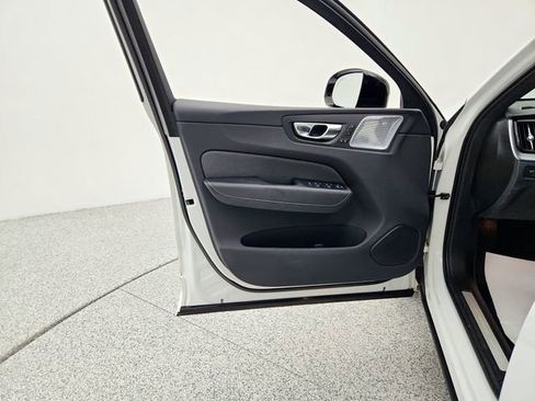 Used 2021 Volvo XC60 T8 R-Design w/ Advanced Package image 25