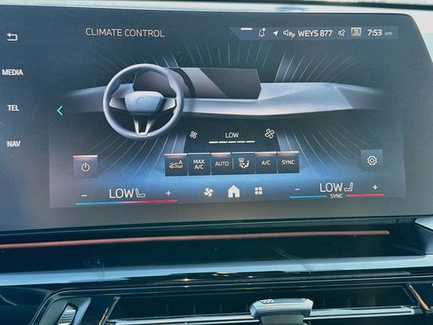 New 2027 BMW X1 xDrive28i AWD/4WD image 12