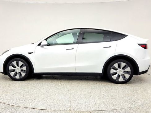 Used 2024 Tesla Model Y Long Range image 8