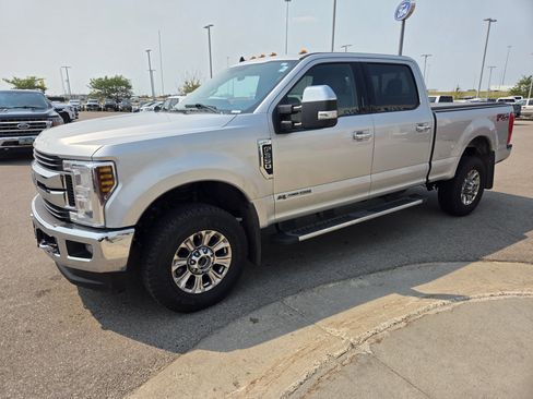 Used 2019 Ford F350 XLT w/ XLT Premium Package AWD/4WD image 2