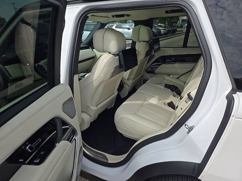 Certified 2024 Land Rover Range Rover Autobiography AWD/4WD image 18