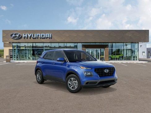 New 2026 Hyundai Venue SE image 2