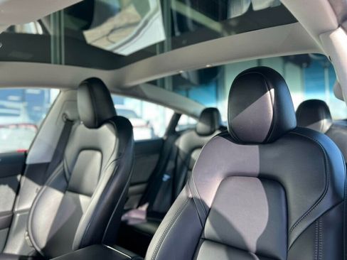 Used 2023 Tesla Model 3 Standard Range image 26