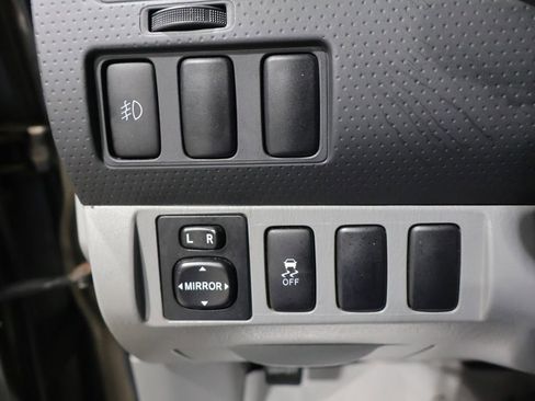 Used 2013 Toyota Tacoma PreRunner w/ SR5 Pkg RWD image 31
