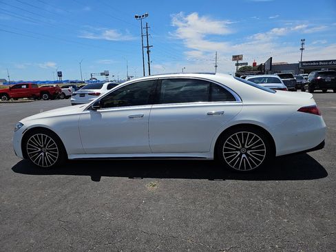 Used 2022 Mercedes-Benz S 500 4MATIC image 3