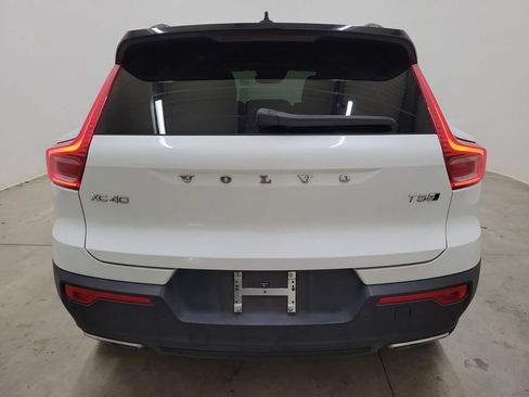 Used 2019 Volvo XC40 T5 R-Design image 6