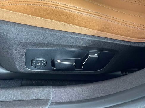 New 2026 BMW 330i Sedan w/ M Sport Package image 14