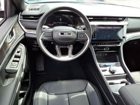 New 2026 Jeep Grand Cherokee L Limited AWD/4WD image 6