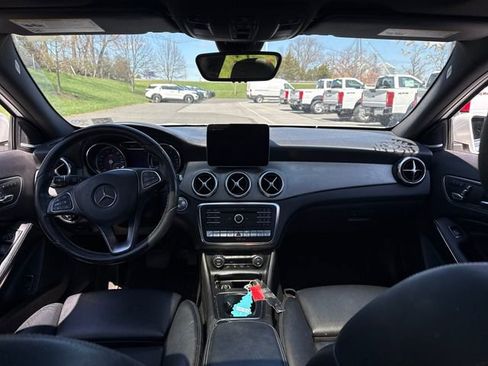 Used 2018 Mercedes-Benz GLA 250 4MATIC image 18