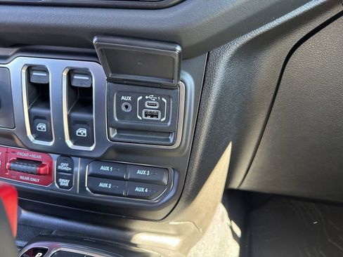 New 2026 Jeep Wrangler Rubicon AWD/4WD image 34