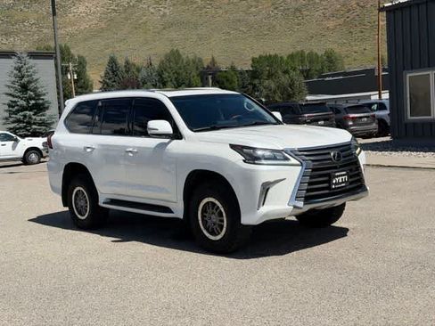 Used 2019 Lexus LX 570 4WD w/ Luxury Package image 6