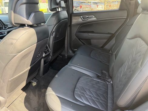 Used 2023 Kia Sportage X-Line w/ X-Line Premium Package AWD/4WD image 5