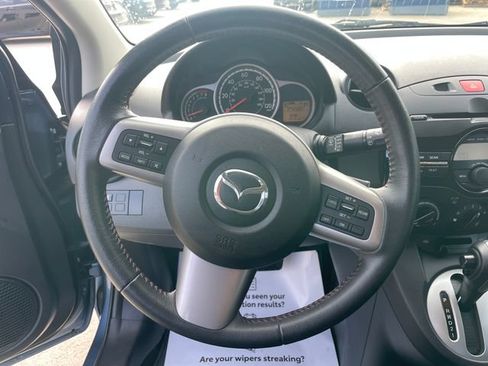Used 2014 MAZDA MAZDA2 Touring FWD image 25