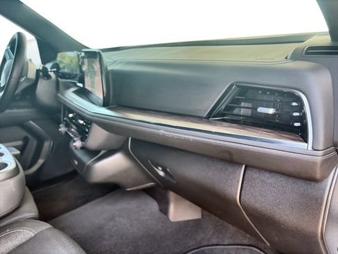Certified 2025 Chevrolet Tahoe LS RWD image 30