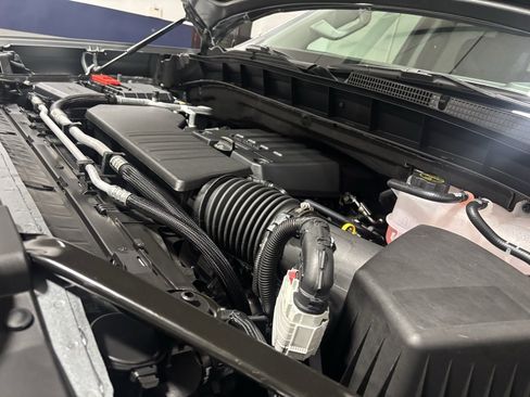 New 2026 GMC Sierra 1500 SLE w/ Preferred Package image 5