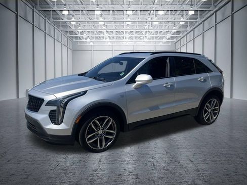 Used 2019 Cadillac XT4 Sport w/ Driver Awareness Package FWD image 4