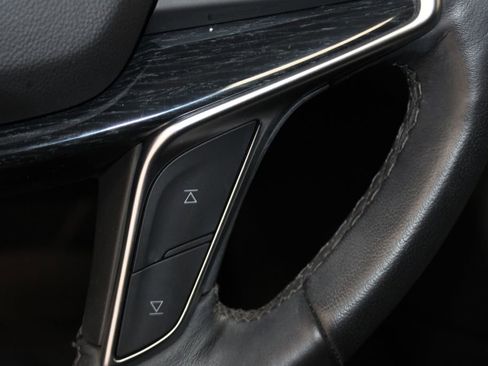 Used 2024 Cadillac XT5 Premium Luxury image 34