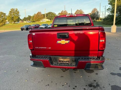 Used 2018 Chevrolet Colorado Z71 AWD/4WD image 10