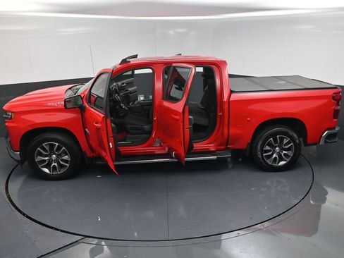 Used 2020 Chevrolet Silverado 1500 LT w/ Texas Edition image 27