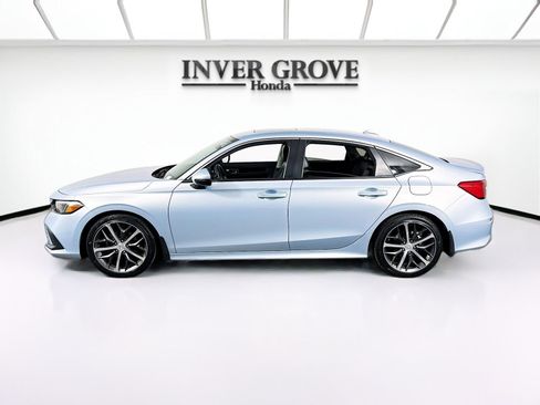 Used 2023 Honda Civic Touring image 8