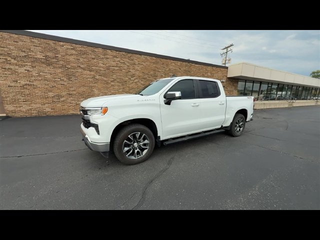 Certified 2022 Chevrolet Silverado 1500 LT w/ All Star Edition Plus AWD/4WD image 4