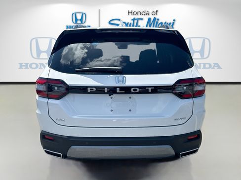 New 2026 Honda Pilot Elite image 6