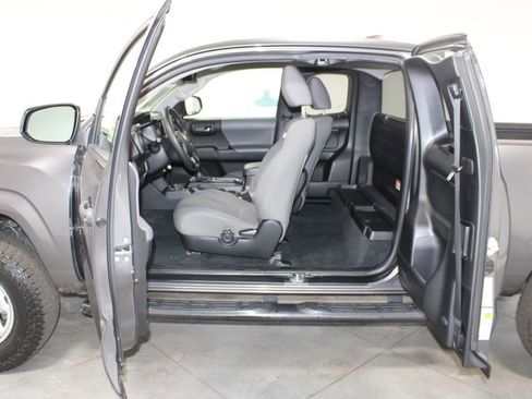 Used 2022 Toyota Tacoma SR image 24