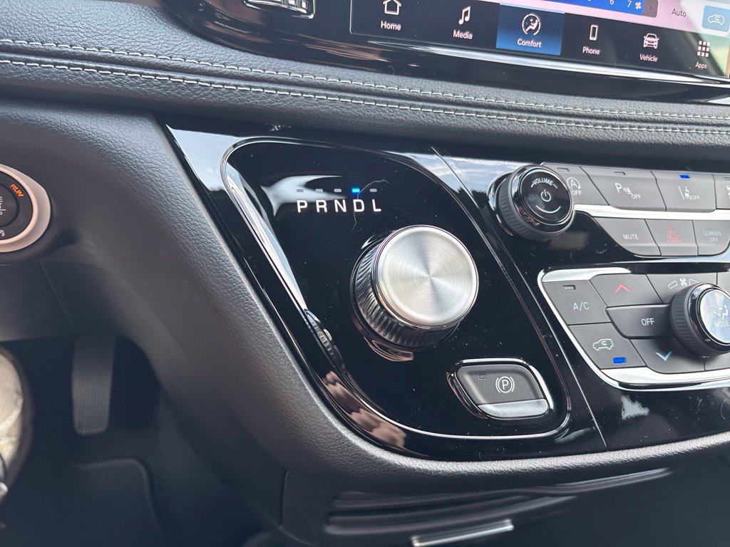 New 2027 Chrysler Pacifica Select FWD image 42