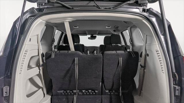 Used 2023 Chrysler Voyager LX FWD image 18
