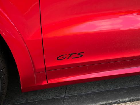 Certified 2023 Porsche Cayenne GTS AWD/4WD image 11