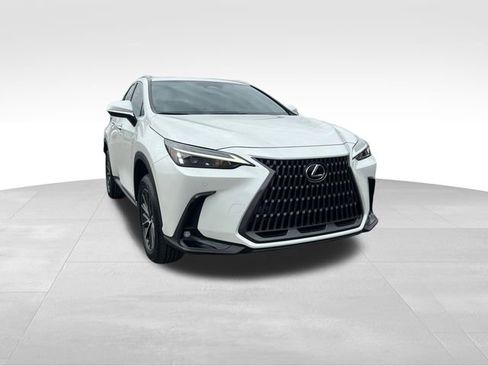 Used 2025 Lexus NX 250 FWD w/ Premium Package image 7