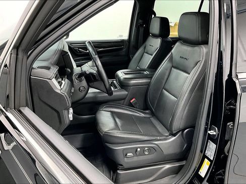 Used 2021 GMC Yukon Denali w/ Denali Premium Package AWD/4WD image 31