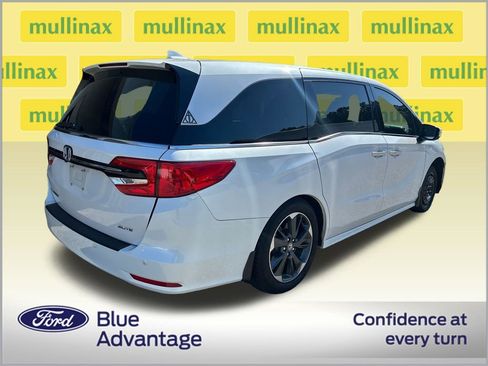 Used 2024 Honda Odyssey Elite image 2