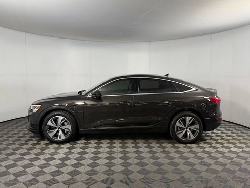 Used 2024 Audi Q8 e-tron Premium Plus w/ Premium Plus Package AWD/4WD image 8