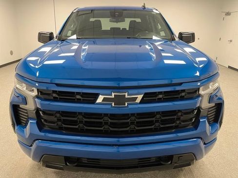 Used 2023 Chevrolet Silverado 1500 RST AWD/4WD image 3