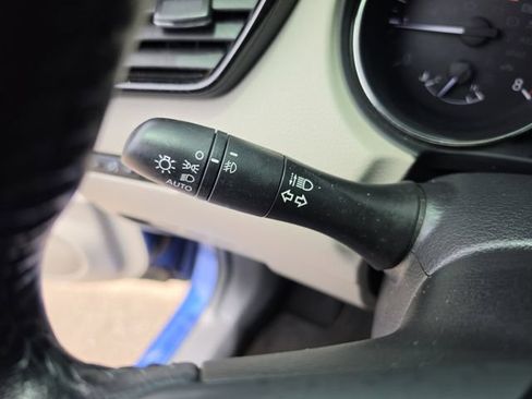 Used 2022 Nissan Rogue Sport SV AWD/4WD image 24