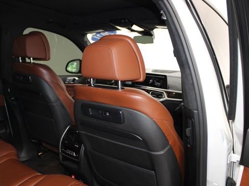 Used 2021 BMW X7 M50i w/ Executive Package AWD/4WD image 33