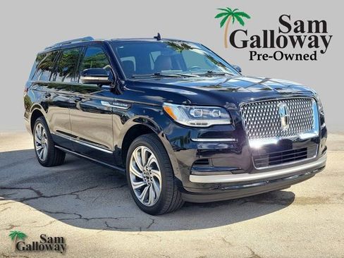 Certified 2023 Lincoln Navigator Reserve AWD/4WD image 1