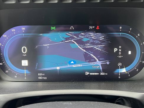 Used 2023 Volvo XC90 B6 Plus w/ Protection Package image 18