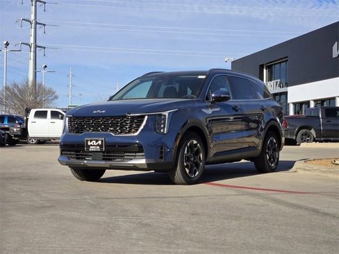 New 2026 Kia Sorento S w/ S Panoramic Sunroof Package FWD image 2