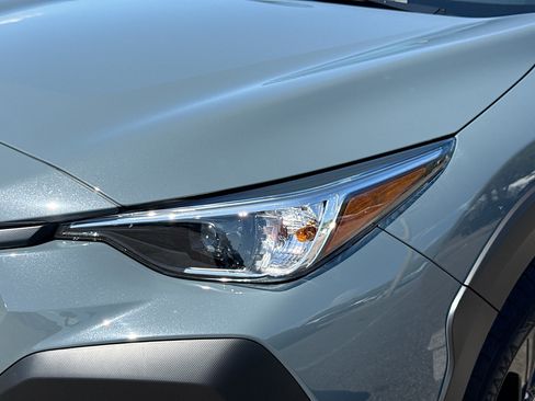 Used 2025 Subaru Crosstrek 2.0i image 9