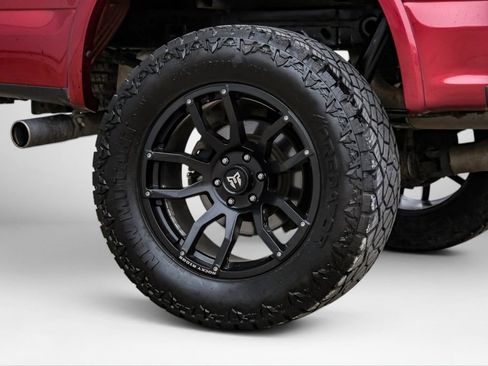 Used 2018 Ford F150 XLT w/ Equipment Group 302A Luxury AWD/4WD image 51